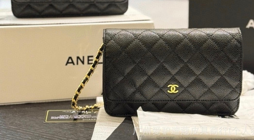 Mini black Chanel