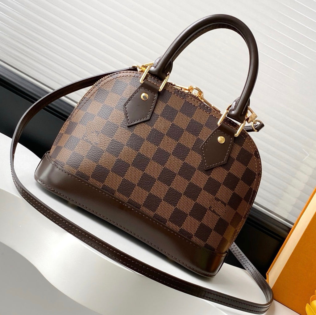 Mini LV handbags