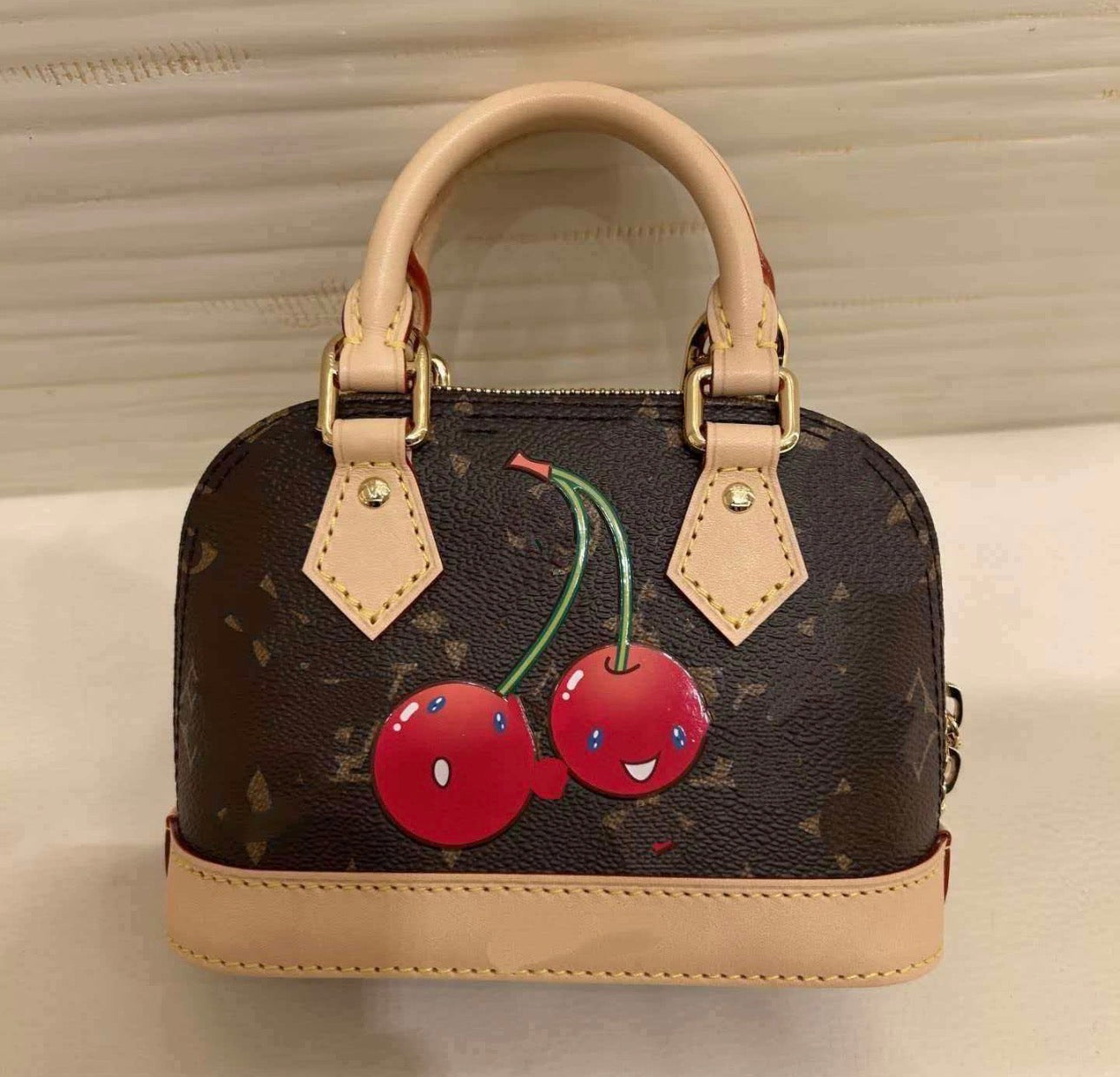 Mini LV handbags